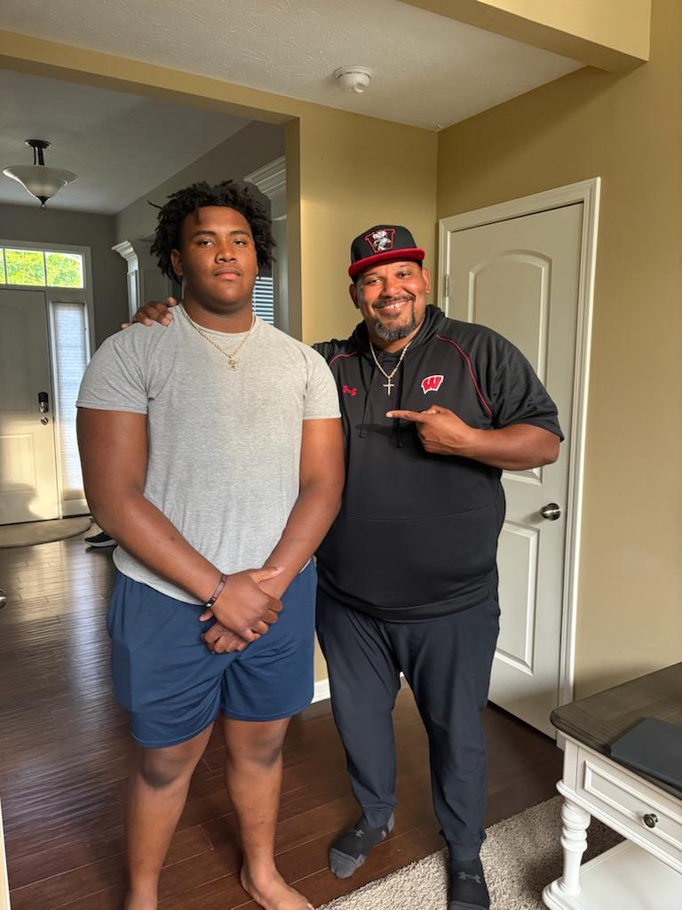 Arthur Scott (@ttreway) on Twitter photo Thanks <a href="/CoachWhit_UW/">E.J. Whitlow 🔴🦡⚪️</a> for coming to see me I appreciate it a lot!
<a href="/1RocketAD1/">1RocketAD</a>
<a href="/StrBoroFootball/">Streetsboro Football</a>
<a href="/AllenTrieu/">Allen Trieu</a> Thanks <a href="/CoachWhit_UW/">E.J. Whitlow 🔴🦡⚪️</a> for coming to see me I appreciate it a lot!
<a href="/1RocketAD1/">1RocketAD</a>
<a href="/StrBoroFootball/">Streetsboro Football</a>
<a href="/AllenTrieu/">Allen Trieu</a>