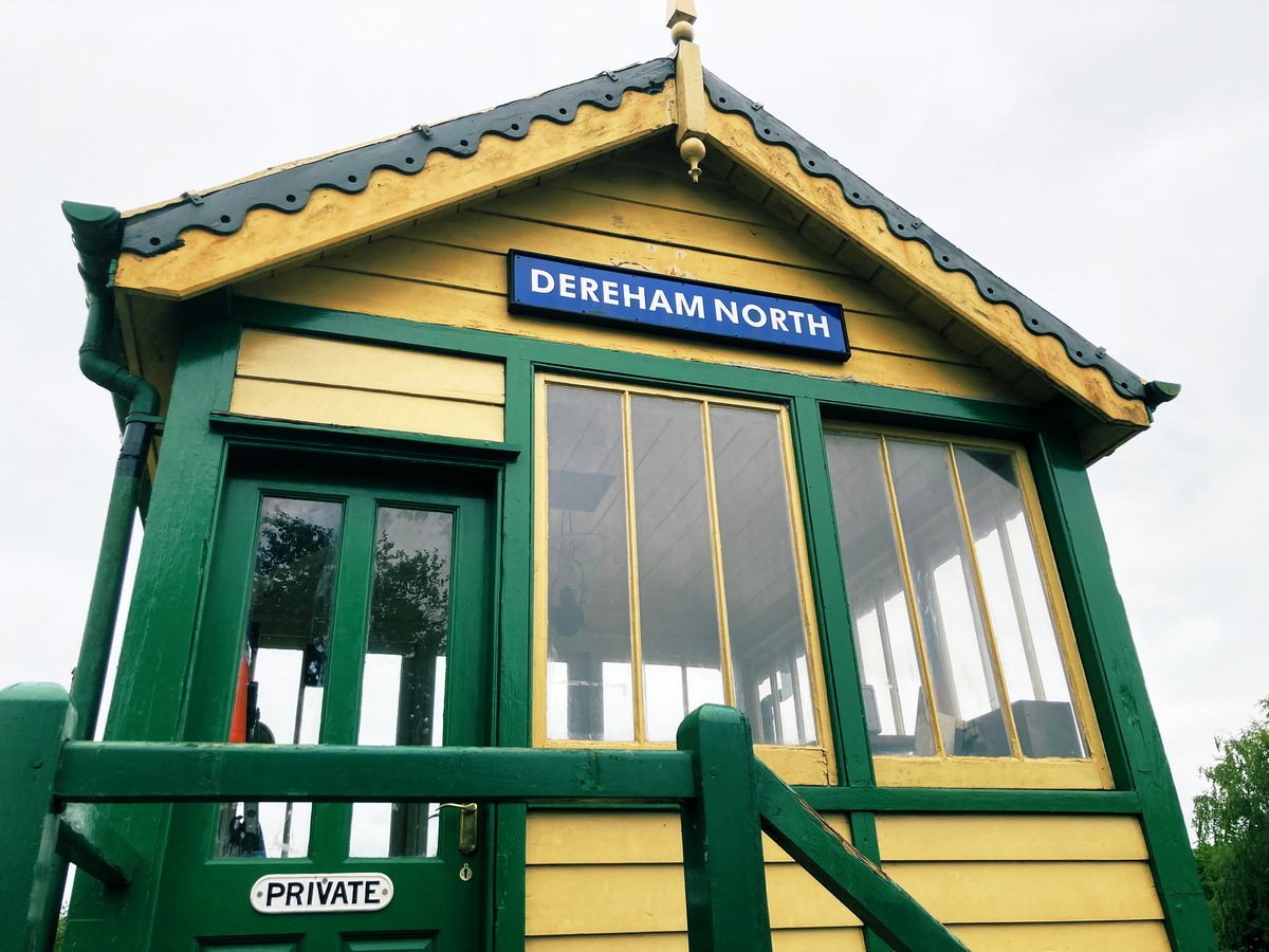 Phil_T77's tweet photo. Another fantastic evening at #derehammemorialhall 
We had a lovely welcome &amp; a stunning reception from a very enthusiastic crowd. Thank you to all who supported &amp; all who made it possible. 
#livemusic #performance #dereham #norfolk #gratitude #grateful #rumours #aor #PeterGreen https://t.co/5V8tP9CgOQ