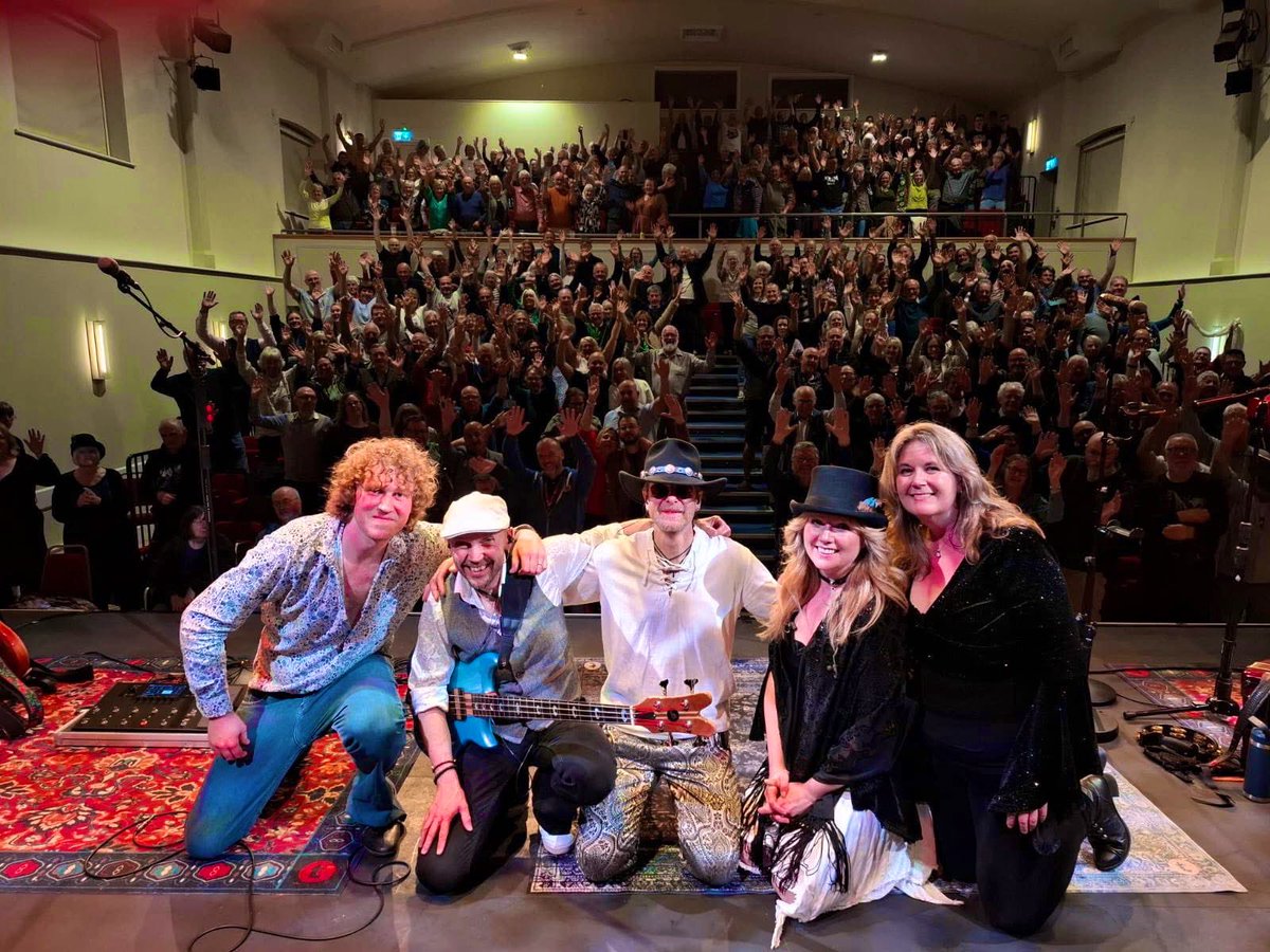 Phil_T77's tweet photo. Another fantastic evening at #derehammemorialhall 
We had a lovely welcome &amp; a stunning reception from a very enthusiastic crowd. Thank you to all who supported &amp; all who made it possible. 
#livemusic #performance #dereham #norfolk #gratitude #grateful #rumours #aor #PeterGreen https://t.co/5V8tP9CgOQ