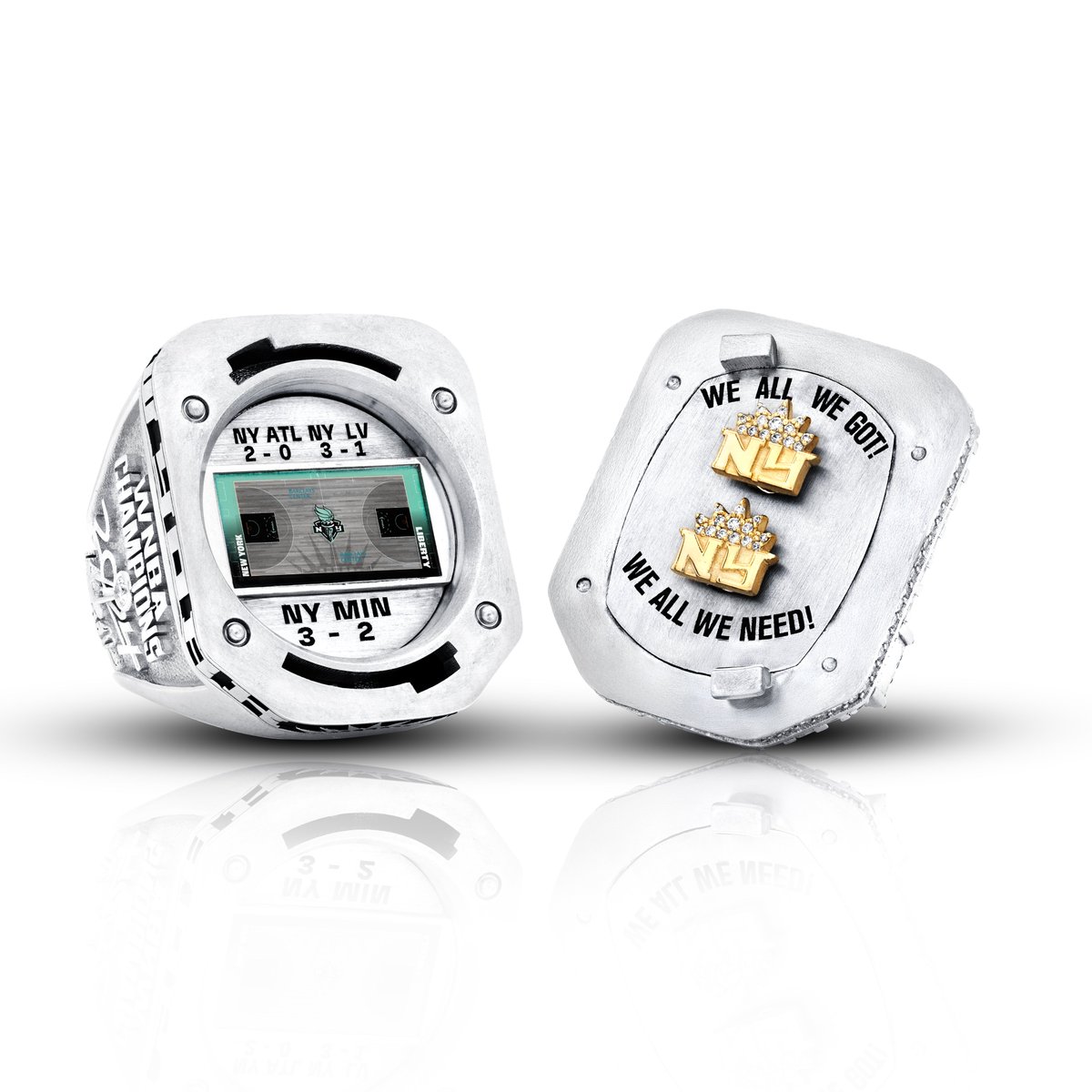 alexaphilippou's tweet photo. A closer look at the New York Liberty's championship rings: https://t.co/XRY8MjOMCM