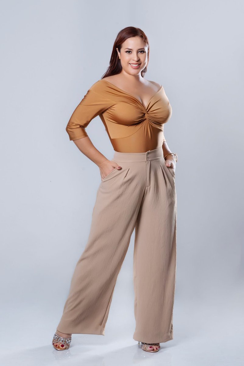 misandyfashion's tweet photo. Tops asimétricas para darle un toque fashionista a tu look https://t.co/IIHYDy8jfm