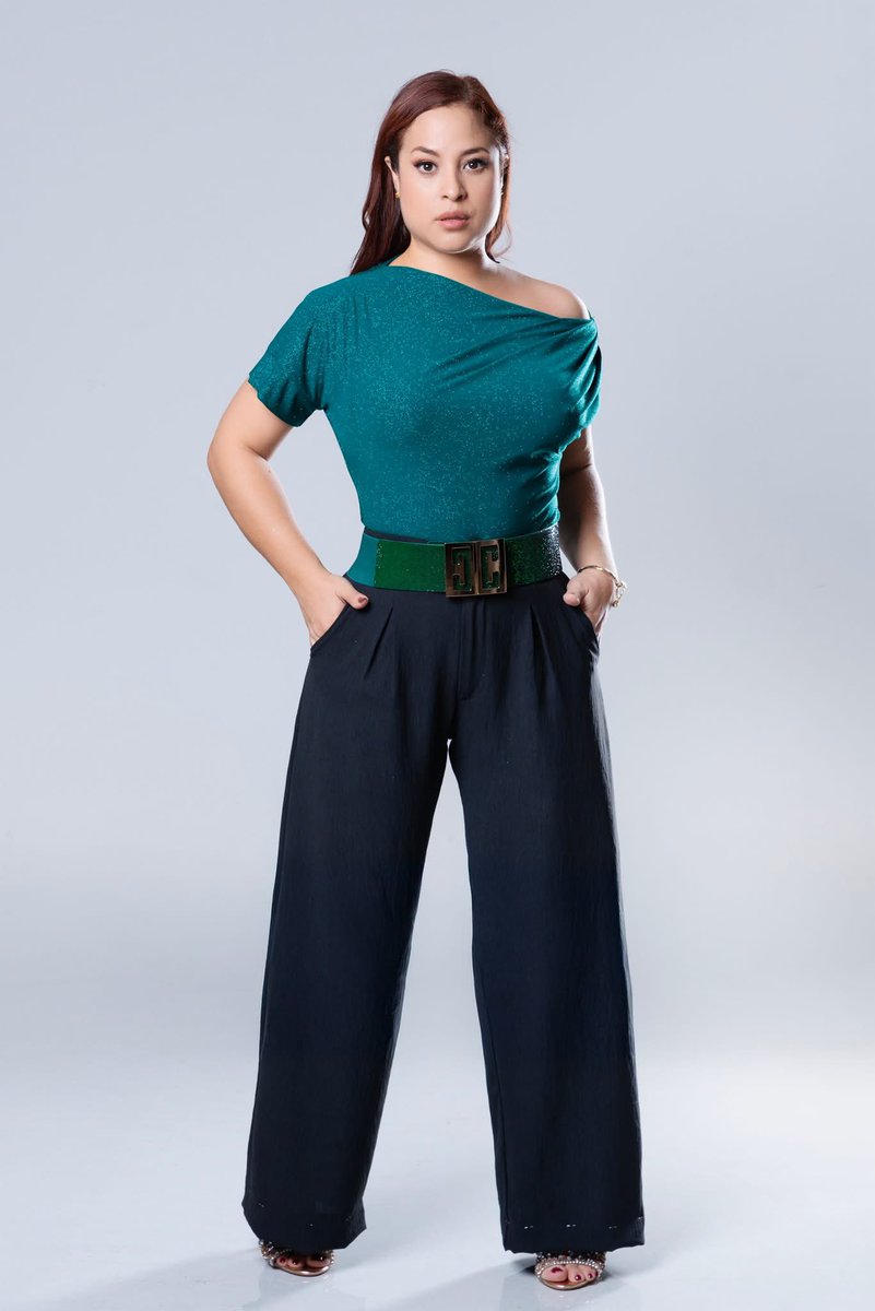 misandyfashion's tweet photo. Tops asimétricas para darle un toque fashionista a tu look https://t.co/IIHYDy8jfm