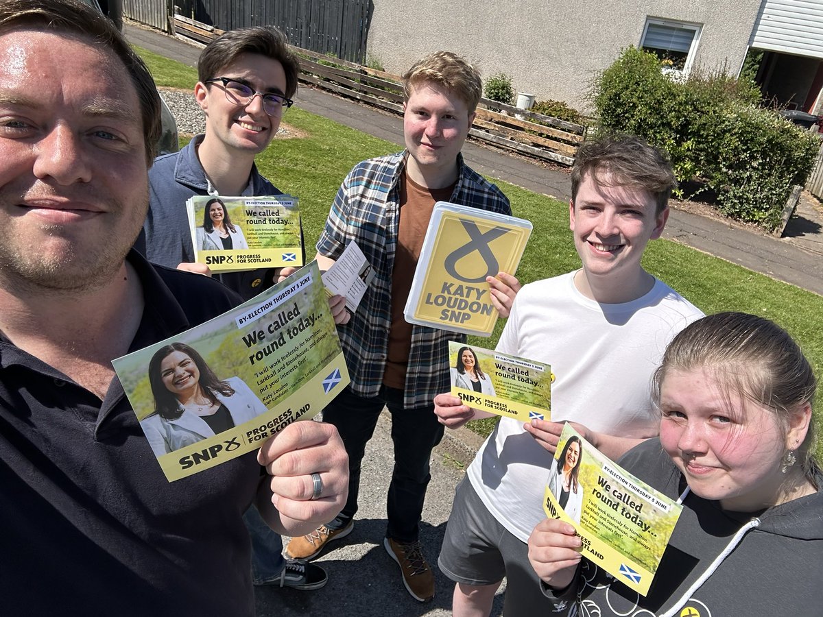 David Wilson 🏴 (@davidwilsonsnp) on Twitter photo Brilliant afternoon out on the doors in sunny Hamilton today for <a href="/KatyLoudonSNP/">Cllr Katy Loudon</a>
#ActiveSNP Brilliant afternoon out on the doors in sunny Hamilton today for <a href="/KatyLoudonSNP/">Cllr Katy Loudon</a>
#ActiveSNP