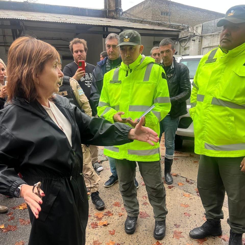 Ultranormalidad's tweet image. El Gobierno Nacional en terreno en Zárate 💜🇦🇷.
