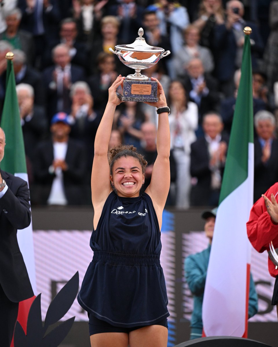 🏆 ALZALA JASSSSS ❤️

#IBI25 <a href="/JasminePaolini/">Jasmine Paolini</a>