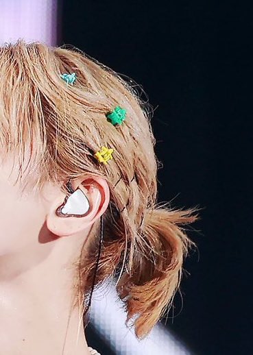 theejubex's tweet photo. ใครล์? https://t.co/ex9bNxBtj6