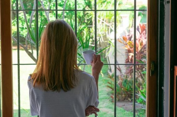 katebattistelli's tweet image. You thought summer would be relaxing.
Now it&apos;s just... quiet.
This is for that ache 👇
katebattistelli.com/the-after-part…
#FaithBasedSupport #MomsOnMission #EmptyHouse