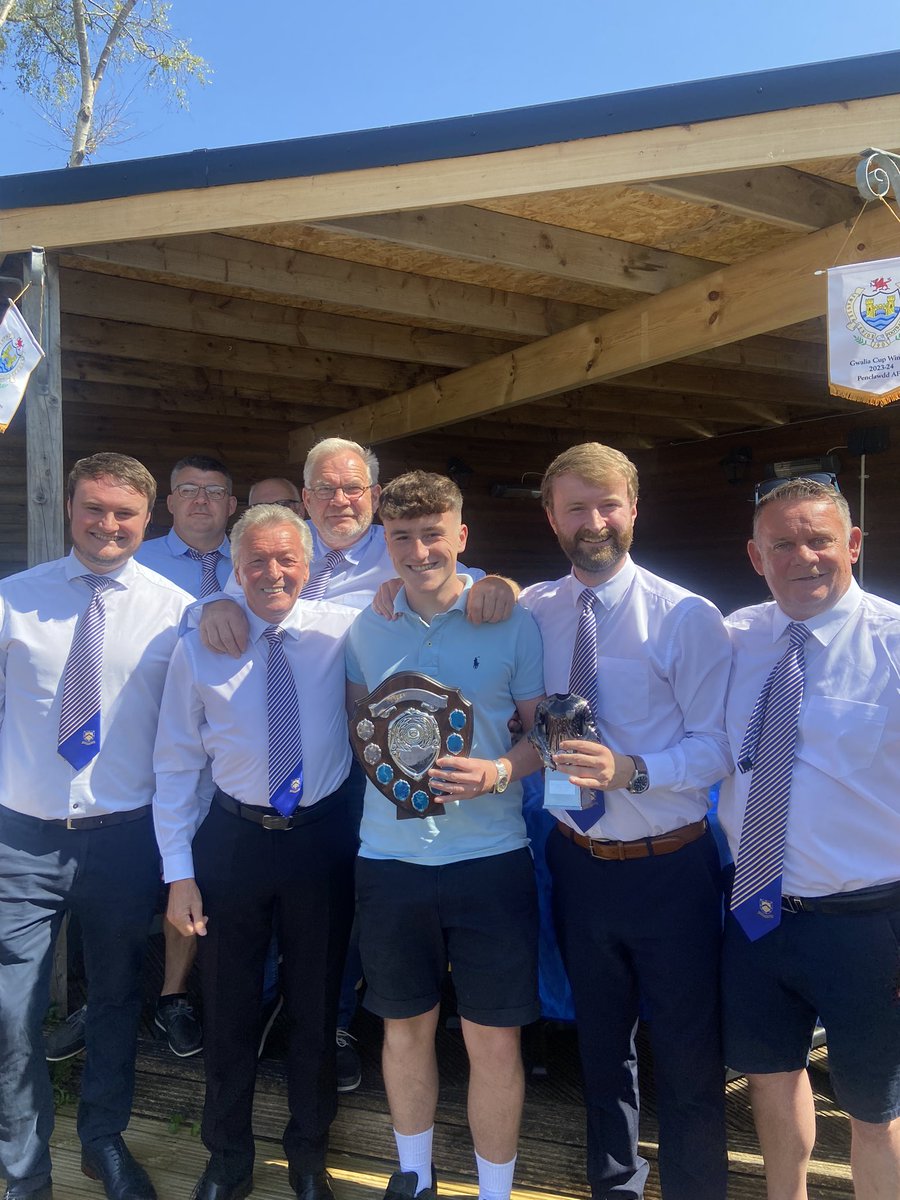 Your Eddie Beale Young Player of the Year is Ceiron Williams💛💙