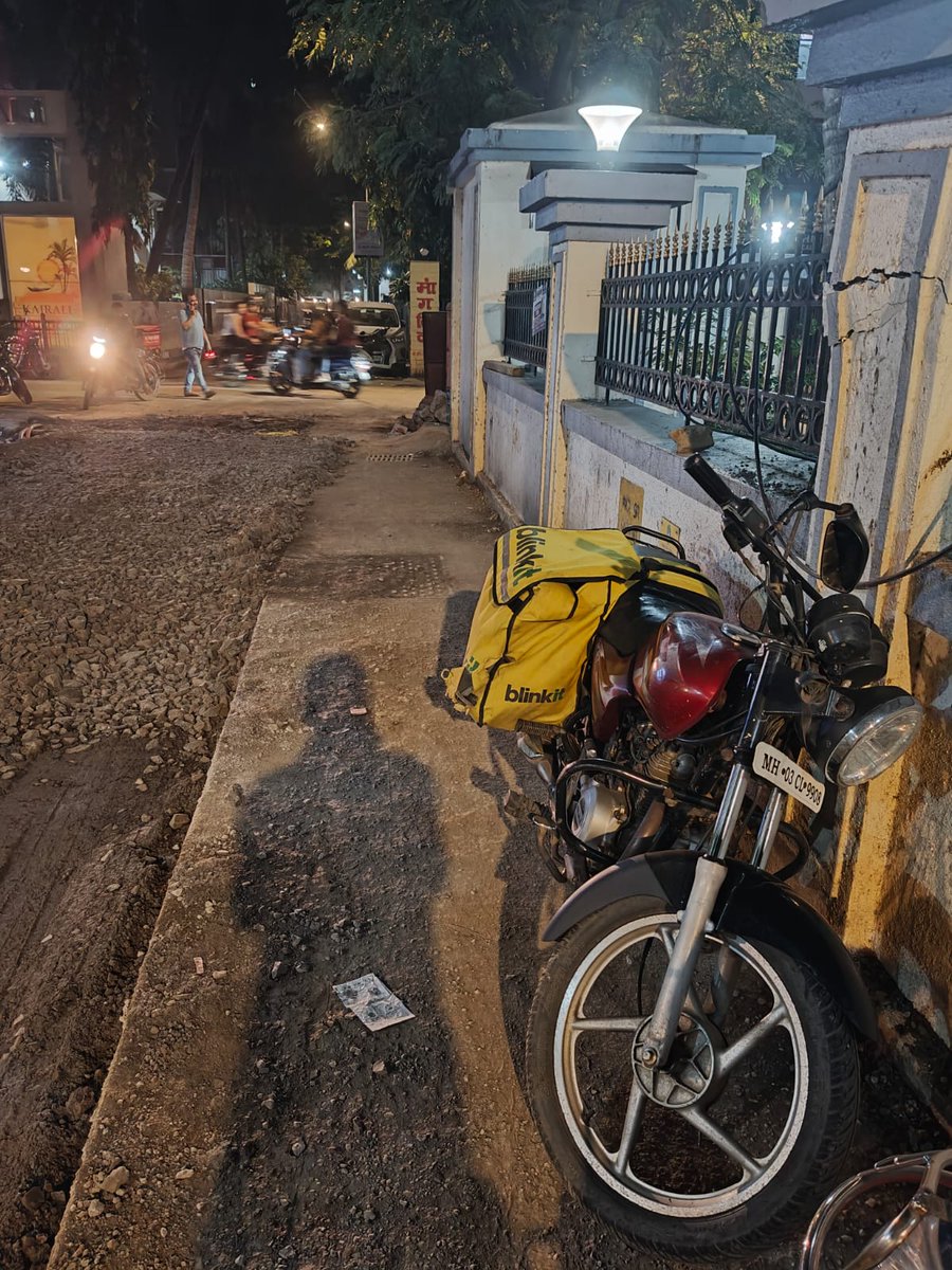 Ravi_JGD's tweet photo. in narrow road under construction,wid an even narrower path dat people use 2 drive der 2-wheeler,sum driver wid no brains/common sense think its ok 2 park der bike 2 block other's path. @mybmc @mybmcSWM .people argued dat dey need ur 🚳 sign 2 not park #vasahatmarg #Goregonwest https://t.co/QOAeIjo8W3