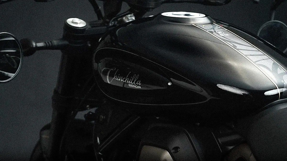 With the most badass engine in its class, Benda’s unusually named Chinchilla 500 should leave Honda and Kawasaki in a cold sweat. gearpatrol.com/motorcycles/be…