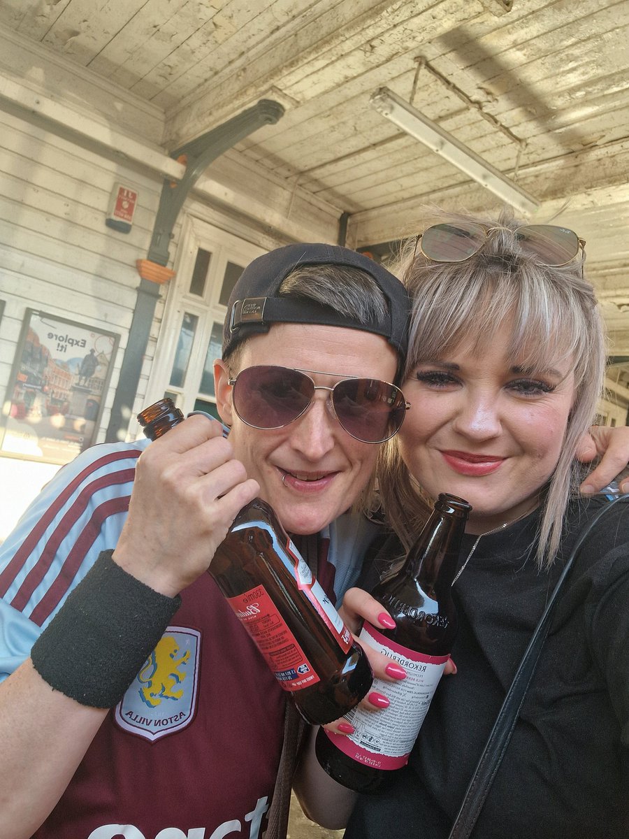 JessAvfcx's tweet photo. Great last game of the season with the bestest friend I could ever ask for 😍 #UTV 💜💙 https://t.co/hsDldC8OrG
