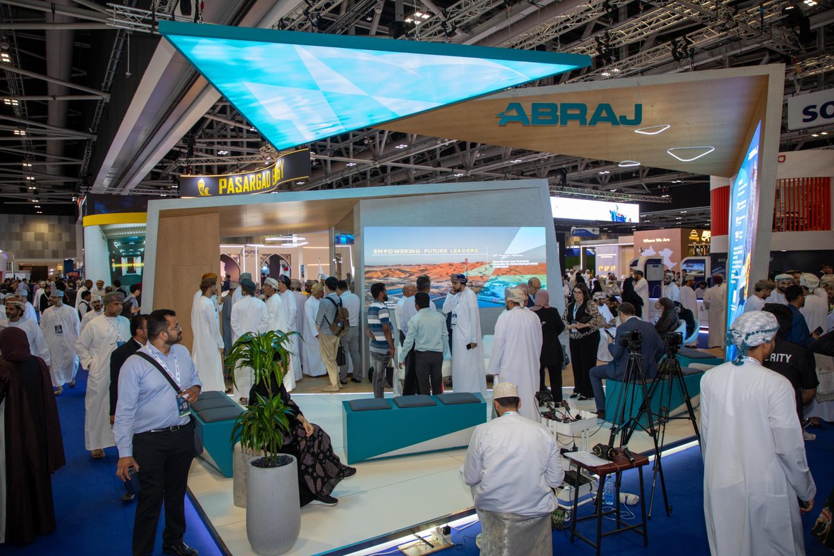 نختتم مشاركتنا الفاعلة في معرض ومؤتمر عُمان للبترول والطاقة وأسبوع الاستدامة 2025، والتي جسدت من خلالها أبراج مكانتها الريادية عبر توقيع اتفاقيات استراتيجية، وتنظيم جلسات معرفية، وتكريم يعكس التزامنا بتعزيز المحتوى المحلي، إلى جانب حضور فعّال يرسّخ دورنا كشريك موثوق في قطاع النفط