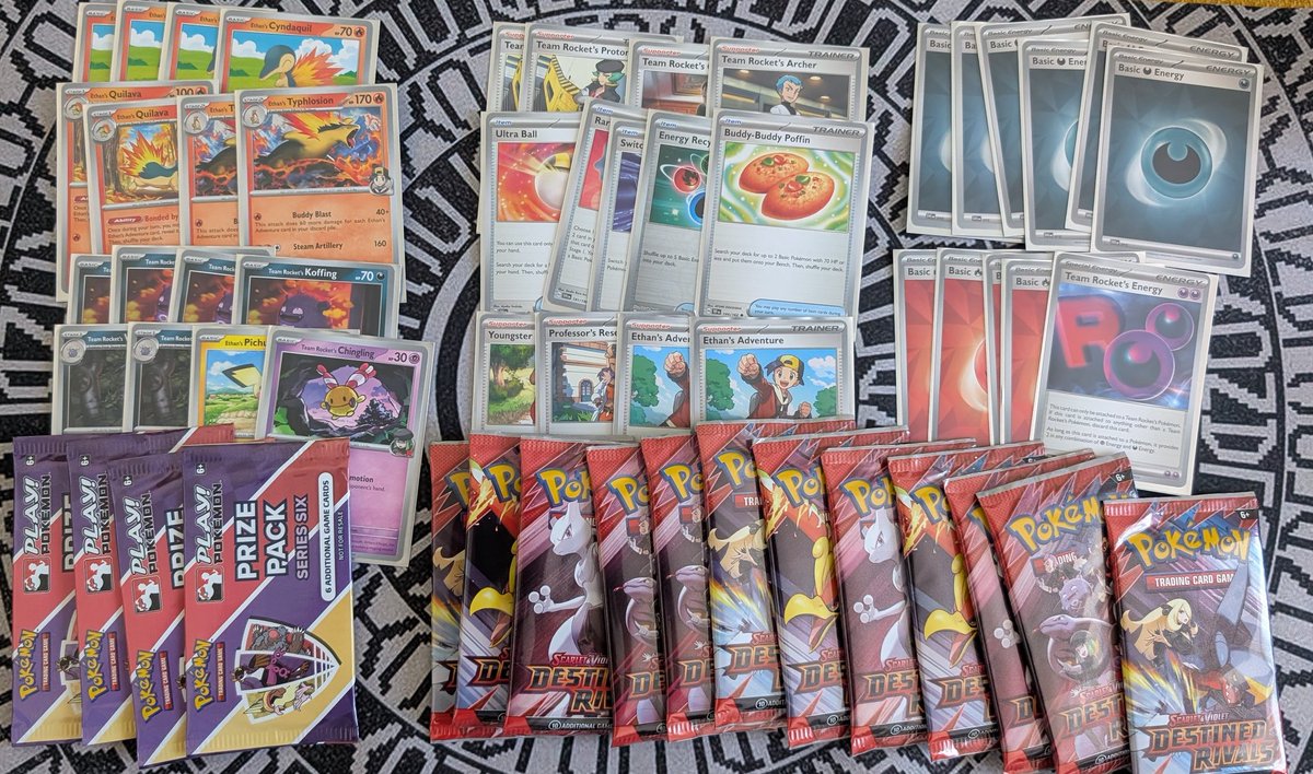 First ever pre-release W today 

Chingling goated 

Needed 1 more Ethan's Adventure for the 1HKO but Wheezing carried.

12 packs + 4 prize packs 🤯🤯