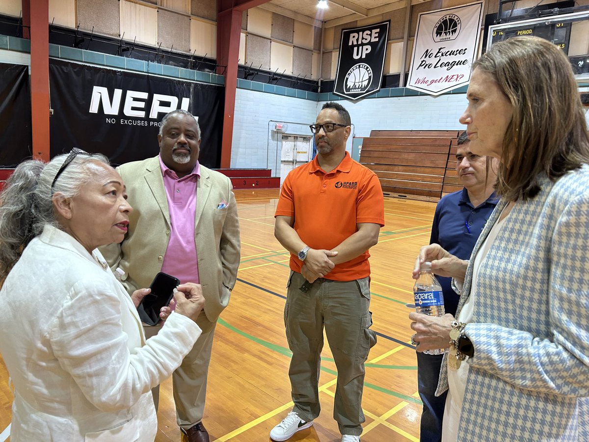 A successful budget town hall in the books ✅ A HUGE thank you to District H for partnering with us, and thank you to all the city departments and passionate residents who joined us today. If you weren’t able to make it, join us Thursday, May 22  virtually at 6 pm! RSVP below 👇