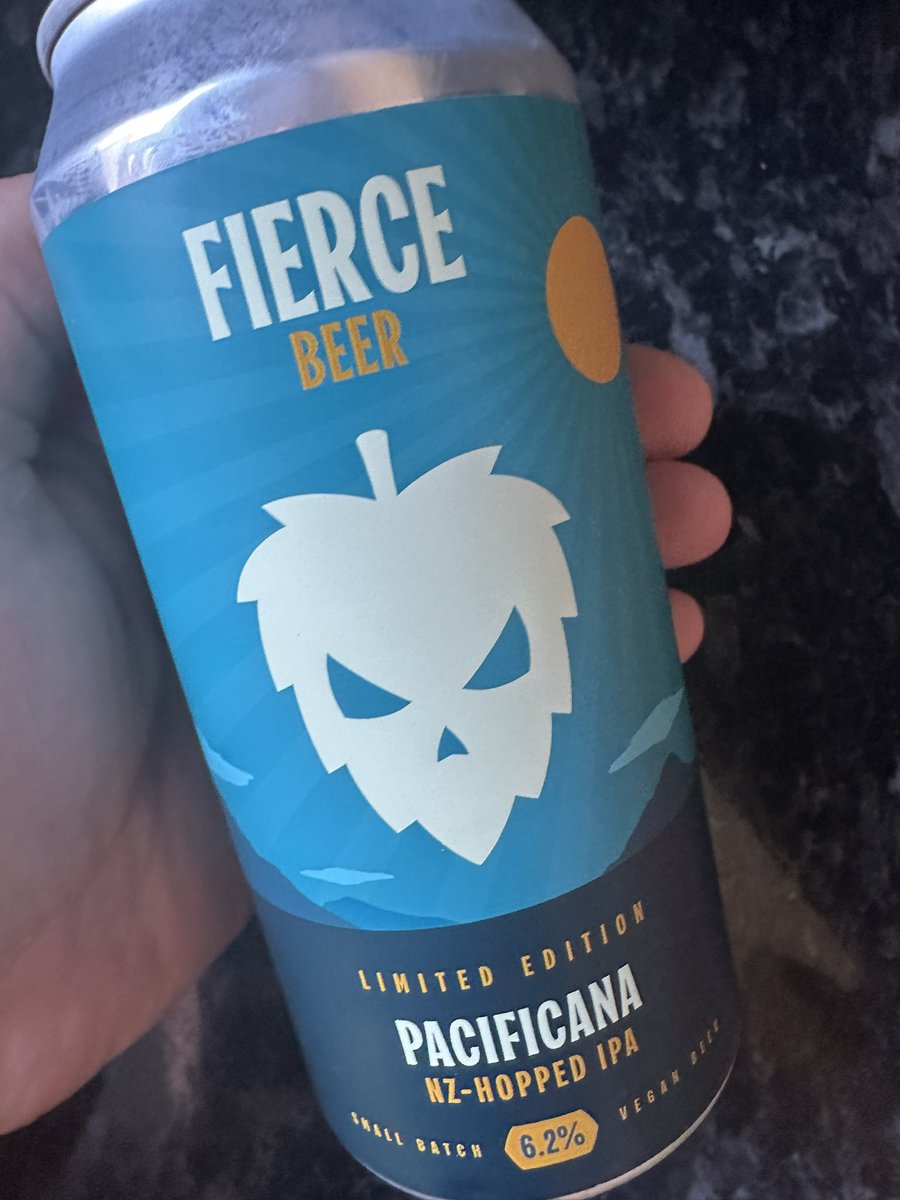 s77tux's tweet photo. Next #BeerForToday is @fiercebeer #Pacificana (NZ-hopped IPA, 6.2% ABV, 440ml) Pale gold, hazy appearance; light lemon aroma; slightly juicy mouthfeel; citrus taste followed by malty aftertaste. You little beaut. #CraftBeer #NowDrinking #Slàinte https://t.co/Sg7GwyChRY