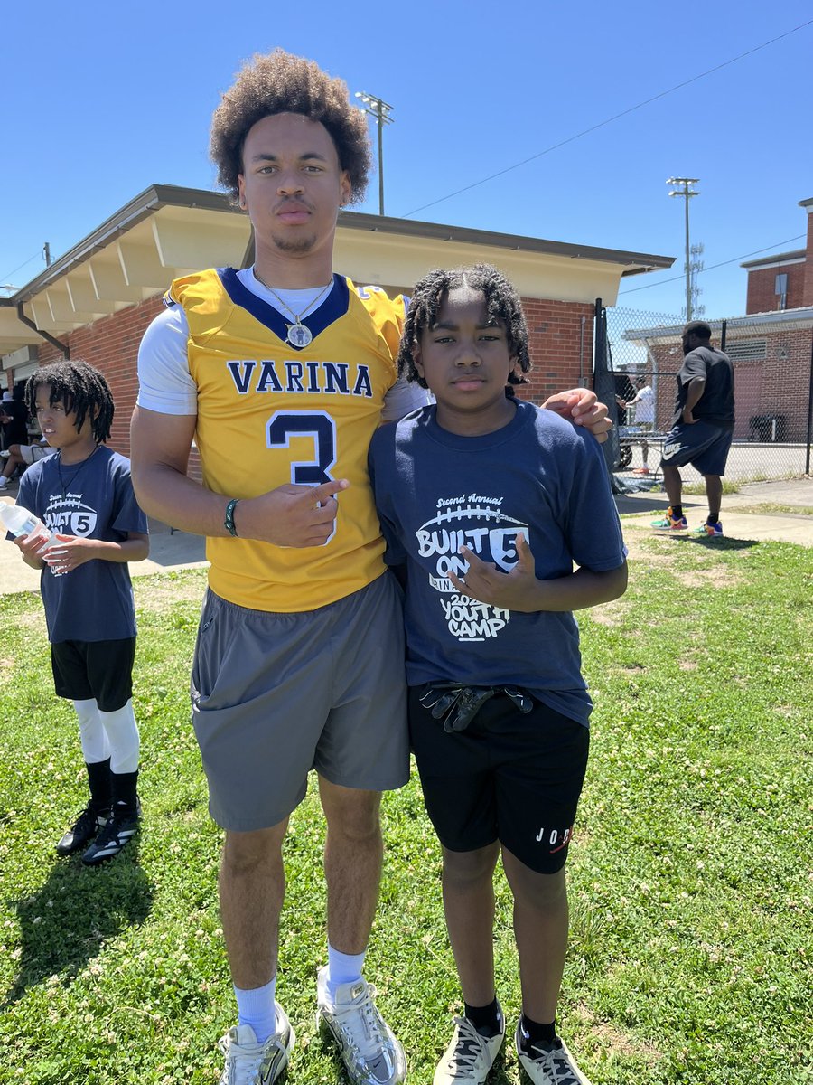 My boy had a great time today at the <a href="/VarinaFootball/">Varina Football</a> camp! 5️⃣🔱🏈