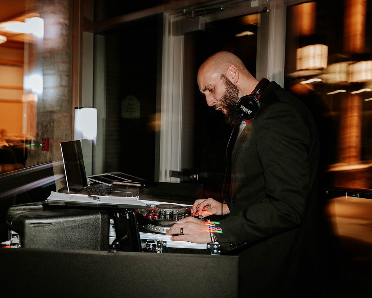 When the mix is so hot it burns your hands 😏 Two days left to vote for Best of N’West! Will you help us 4-peat at Best DJ Service? Cast your last votes today AND tomorrow at: nwestiowa.com/bestofnwest/#/…