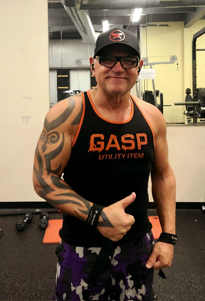 TheBigAngry's tweet photo. Two and half years carnivore. #carnivorediet https://t.co/KThCOTWJjL