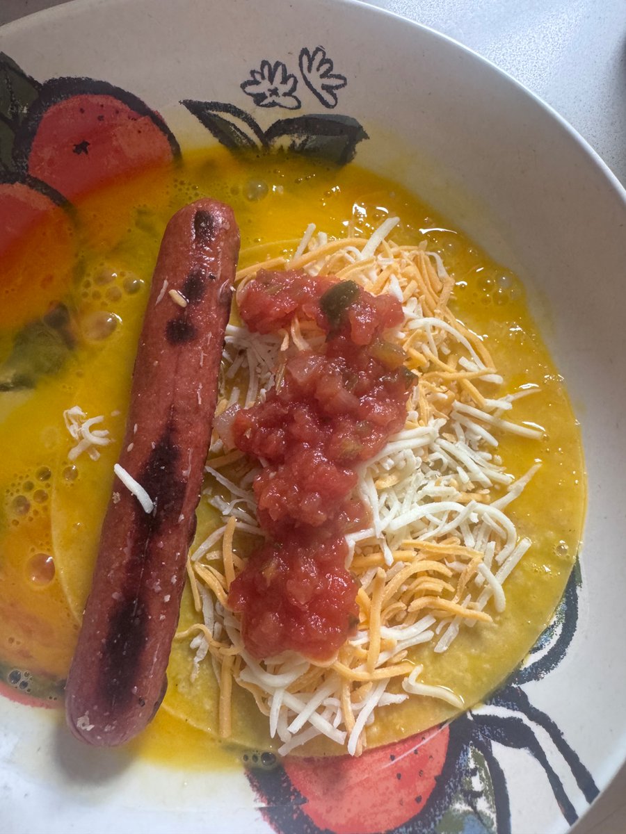 troymccabe's tweet photo. @tacobell please add French Toast Glizzurito to your menu https://t.co/2iGeUEco33