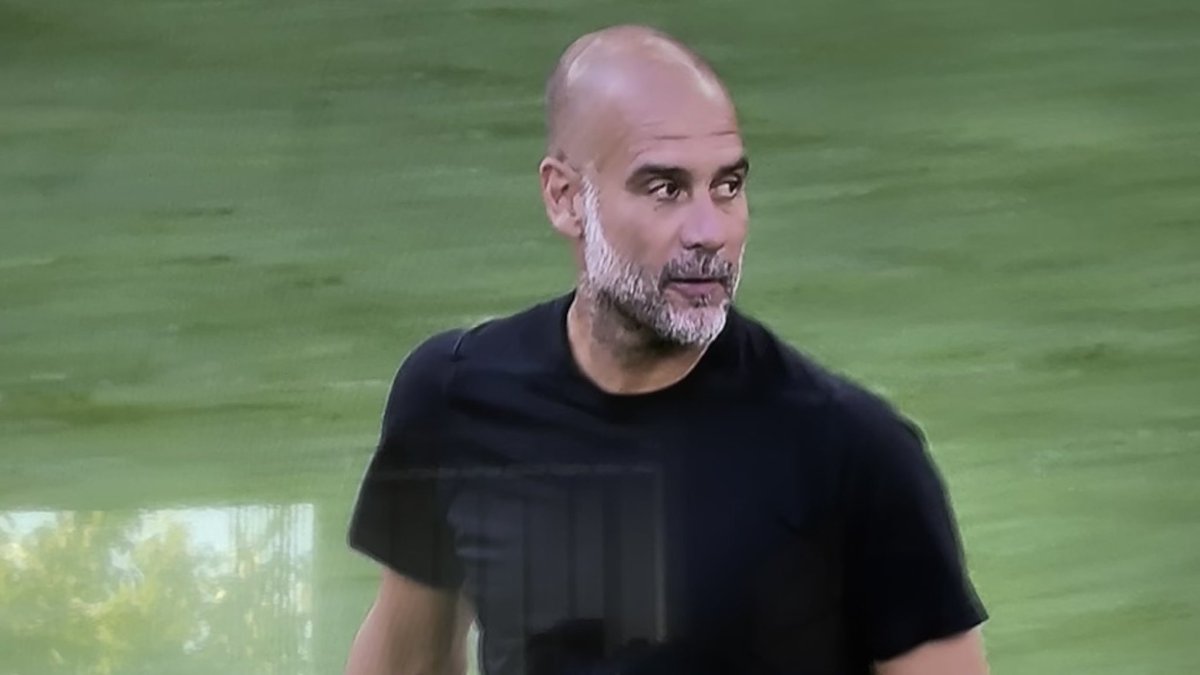 oneonthesnide's tweet photo. Well Pep did call it before the game, palace had the advantage as they had less travel time to get to Wembley  😂😂😂😂😂😂😂😂😂😂😂😂😂😂😂😂
Fuckin loser! 

Also fuckin get in palace well played!😂😂😂😂

#CRYMCI - How ironic 😢🤣 https://t.co/ePubXvOW4a