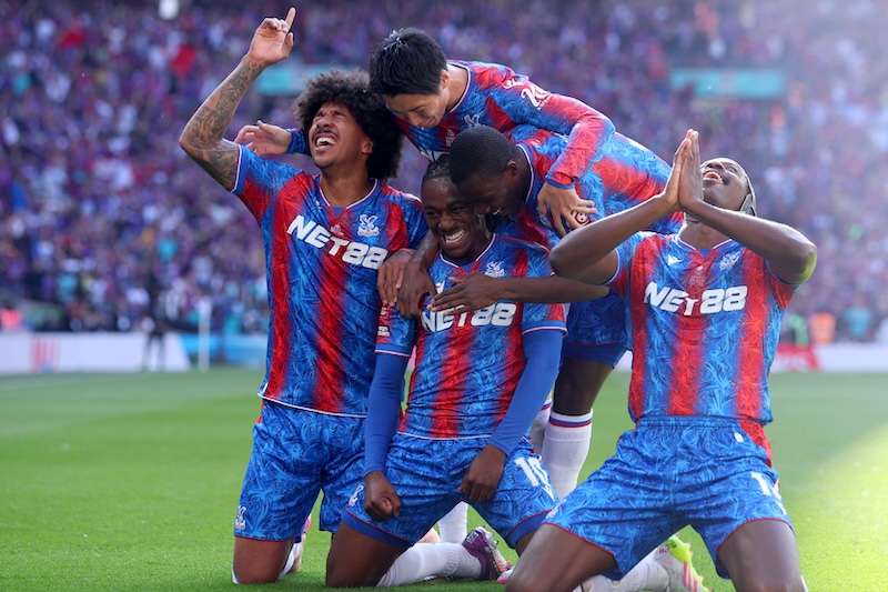 🏴󠁧󠁢󠁥󠁮󠁧󠁿試合結果🏆 クリスタル・パレス、悲願のFAカップ初制覇