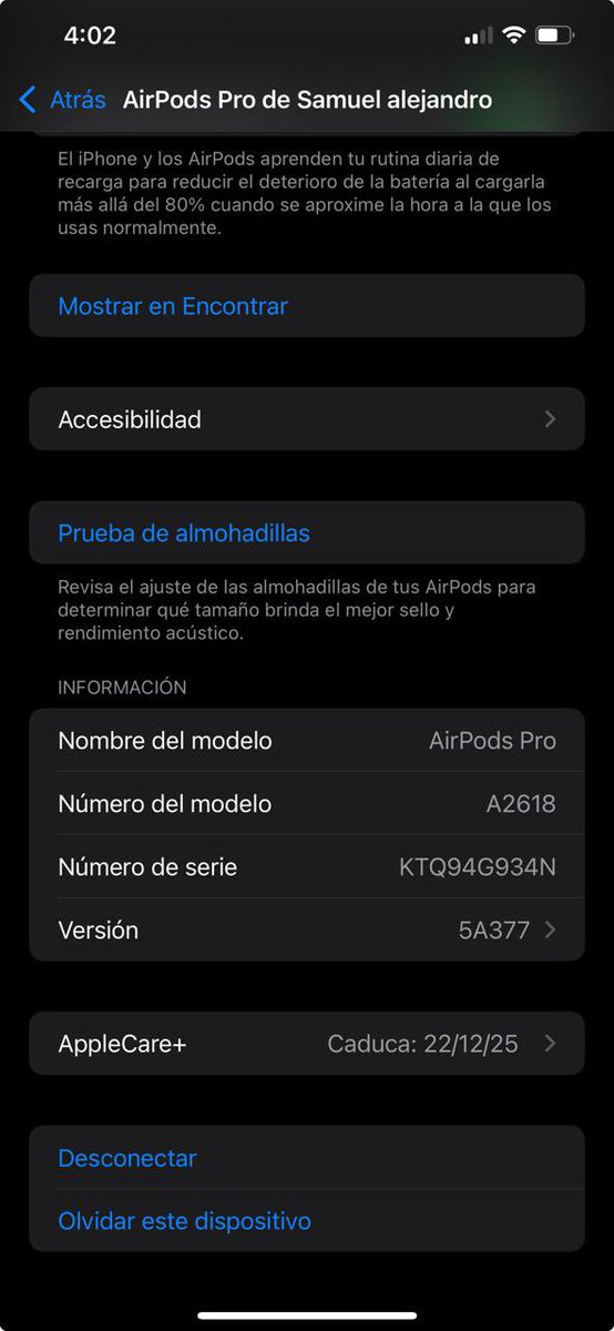 piojoxtreme's tweet photo. @ML_Mexico Hola, compré unos airpods en la tienda “oficial” de apple, me llagaron incompletos, usados y ya registrados desde 2023, el número de serie de la caja no coincidía con el de los airpods, los devolví y no quieren reembolsar por que en la devolución había “faltantes”! @Profeco
