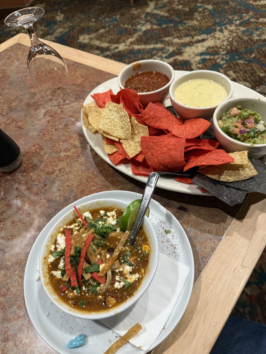 RpConstructors's tweet photo. Senior leadership from RP Constructors and CEC is attending the NCEES Central/Western Zone meeting this week in Albuquerque.

Also important: the local green chile stew and chips trio. Critical to performance. https://t.co/OxZMPDShBr