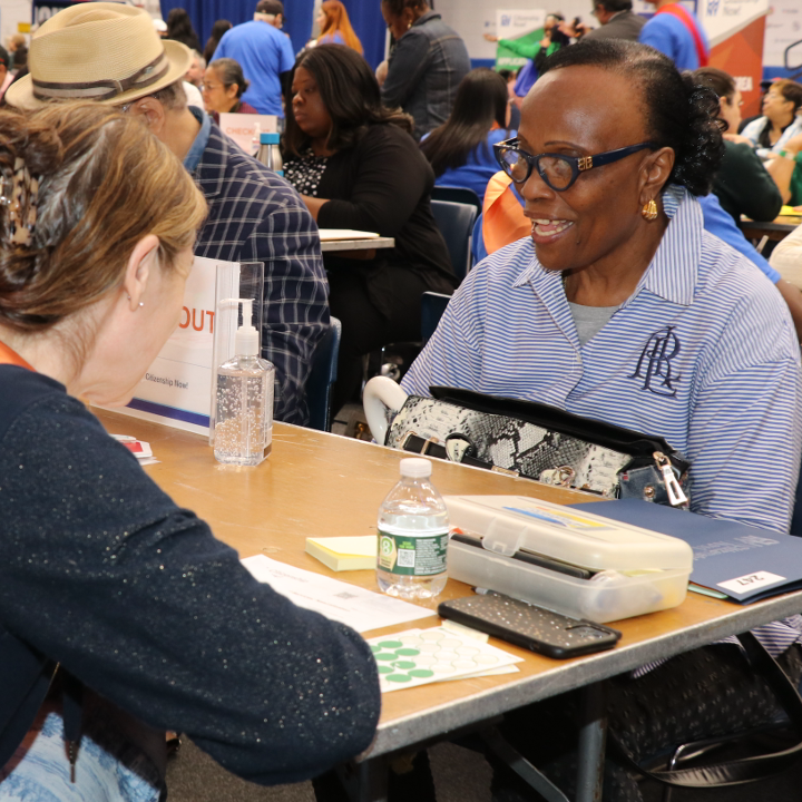 CUNYCitizenship's tweet image. Excitement is in the air!!! ✨✨🇺🇸 Our event participants are moving through all the stations finding out about their eligibility for citizenship, completing the N-400 forms and leaving ready to mail their application. We couldn’t be happier for them! 🥹