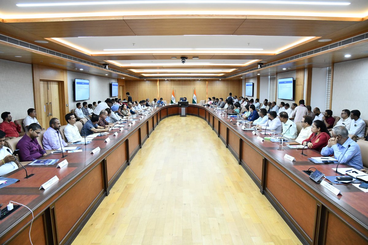 Final State-Level Flood Preparedness Meeting Ahead of the Monsoon (2/4)

UNICEF:

Over 100 personnel and stakeholders have attended UNICEF led orientation programmes on implementing Assured Minimum Facilities in relief camps. A total of 53 camps have already been assessed for
