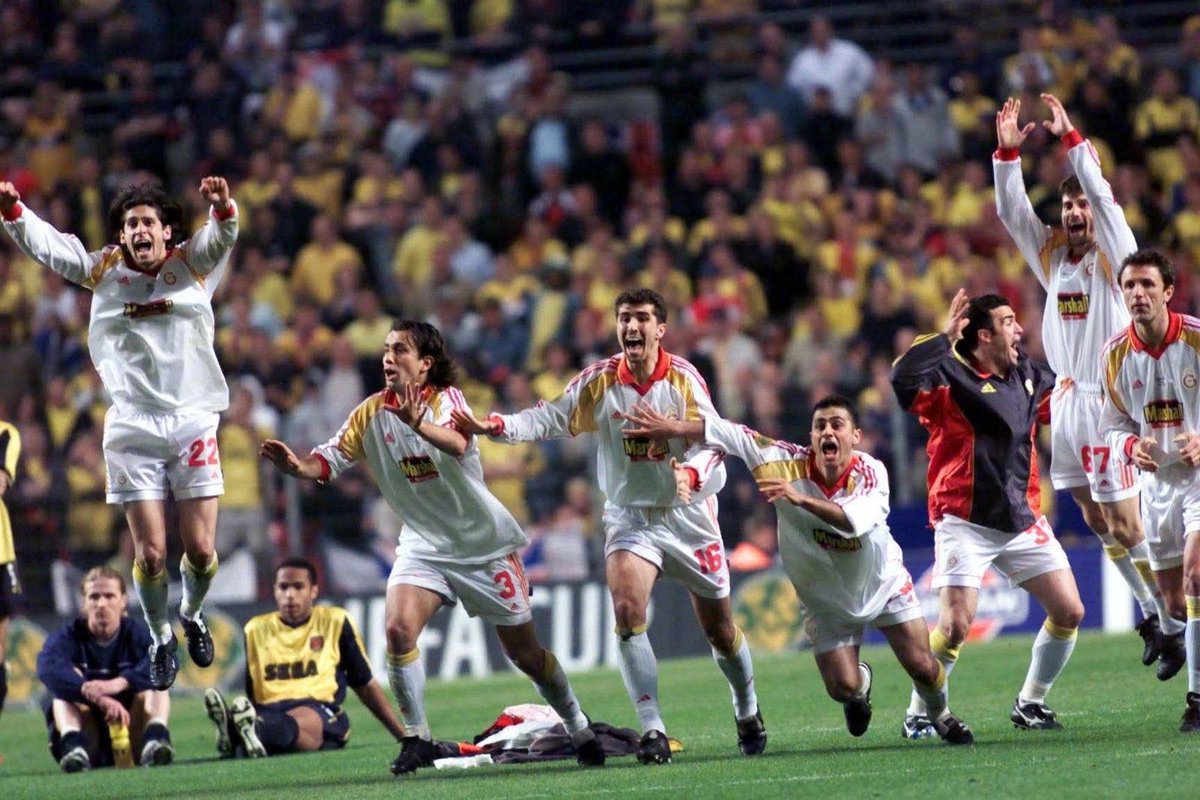 TARİHTE BUGÜN: 17 MAYIS 2000.

 Namağlup UEFA Kupası şampiyonu Galatasaray.

Kuşların rüyalarında bile göremedikleri

Ama bizim müzemizde…