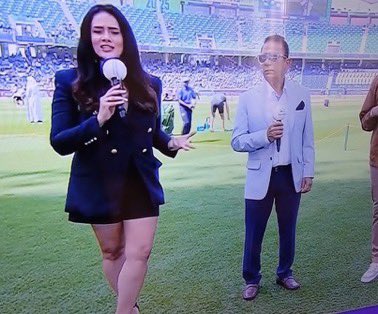 Yashwant_Saroha's tweet image. 😂 Everything is temporary, but Sunil Gavaskar wearing Mayanti Langer’s pants is permanent! 😭
😇😇😇😇
#RCBvsKKR #KKRvsRCB #Thuglife