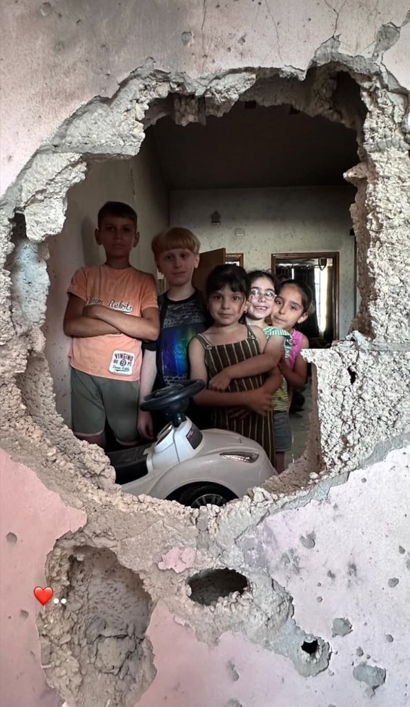 If you see this reply with a dot .