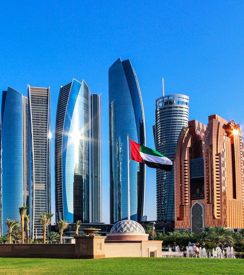 botquantumai's tweet photo. JUST IN: 🇦🇪 Binance founder CZ says "Abu Dhabi is the AI and blockchain center" of the world. https://t.co/XPYzV3dsc2