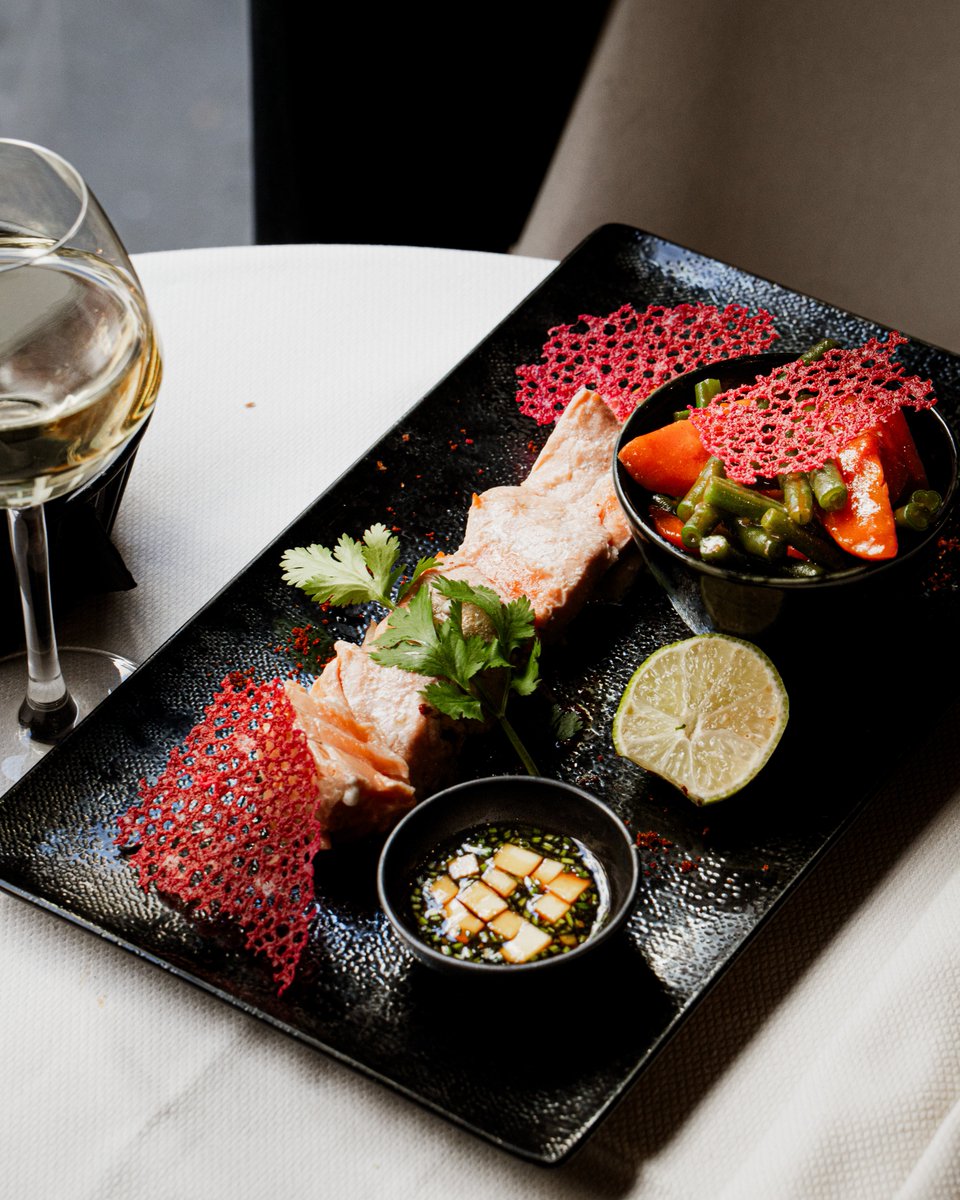 PrincePalace75's tweet photo. ✨ Des recettes authentiques sublimées par une présentation soignée. Laissez-vous tenter par l’excellence culinaire du Prince Palace.

📍54 Rue de Ponthieu Paris 75008
📞01 59 13 32 68
🖥️https://t.co/iNnhX2HCq9
#restaurant #restaurantparis #paris #champselysees #restaurantbar https://t.co/CjDtNgMT0b