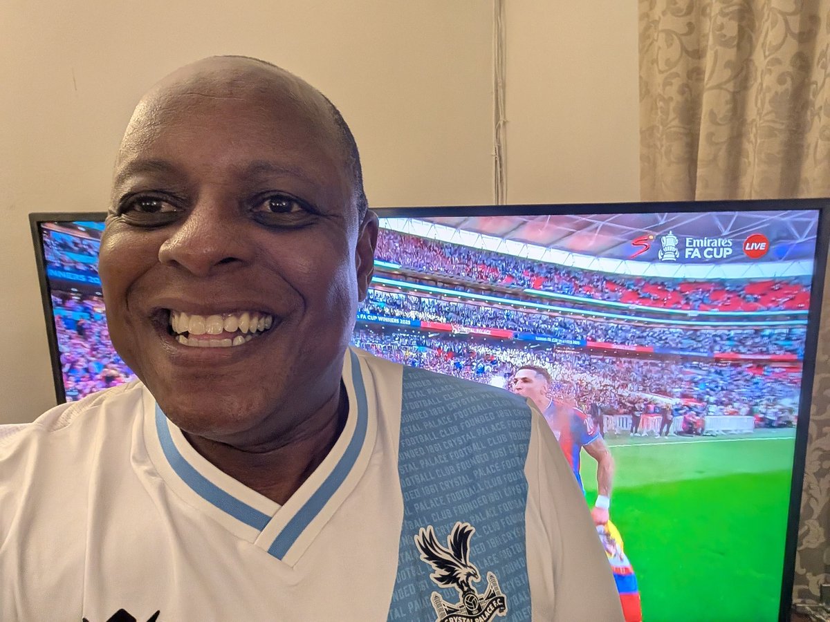 Am I the only one in Zim supporting Palace?