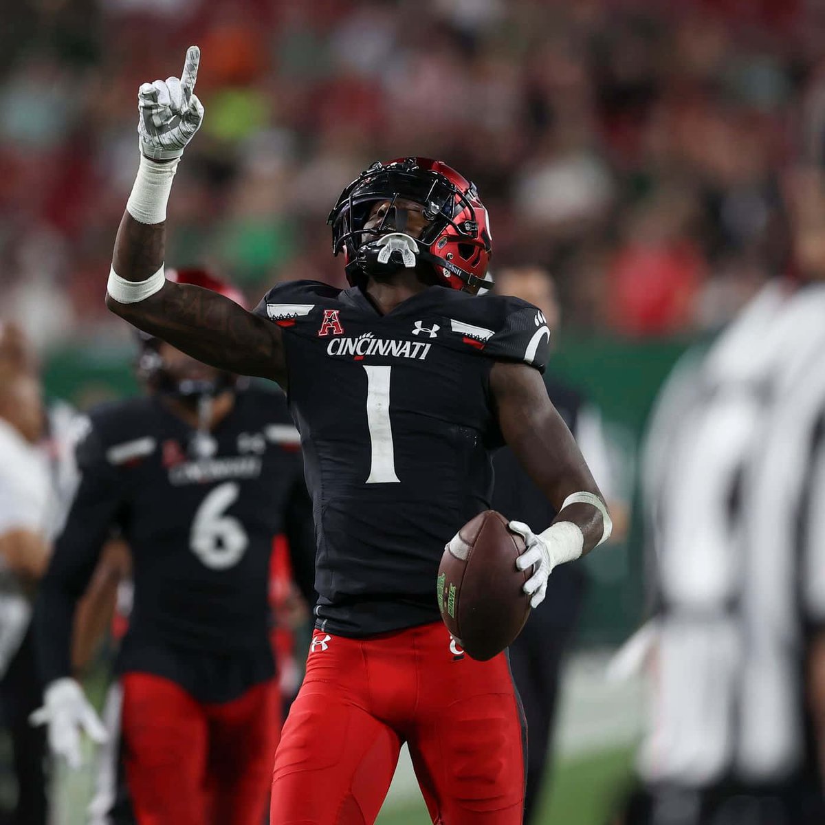 Kentrail Mcrae Jr (@_kentrailmcrae5) on Twitter photo AGTG Extremely Blessed To Receive An Offer From The University Of Cincinnati!❤️🖤 <a href="/CHS_Tornadoes/">Clearwater Tornadoes Football</a> <a href="/ThorJoz/">Thor Jozwiak</a> <a href="/Coach_JBanks/">Jordan Banks</a> <a href="/CoachEHicks/">Eddie Hicks</a> <a href="/On3sports/">On3</a> <a href="/adamgorney/">Adam Gorney</a> <a href="/TomLoy247/">Tom Loy</a> <a href="/JohnGarcia_Jr/">John Garcia, Jr.</a> <a href="/RivalsFriedman/">Adam Friedman</a> AGTG Extremely Blessed To Receive An Offer From The University Of Cincinnati!❤️🖤 <a href="/CHS_Tornadoes/">Clearwater Tornadoes Football</a> <a href="/ThorJoz/">Thor Jozwiak</a> <a href="/Coach_JBanks/">Jordan Banks</a> <a href="/CoachEHicks/">Eddie Hicks</a> <a href="/On3sports/">On3</a> <a href="/adamgorney/">Adam Gorney</a> <a href="/TomLoy247/">Tom Loy</a> <a href="/JohnGarcia_Jr/">John Garcia, Jr.</a> <a href="/RivalsFriedman/">Adam Friedman</a>
