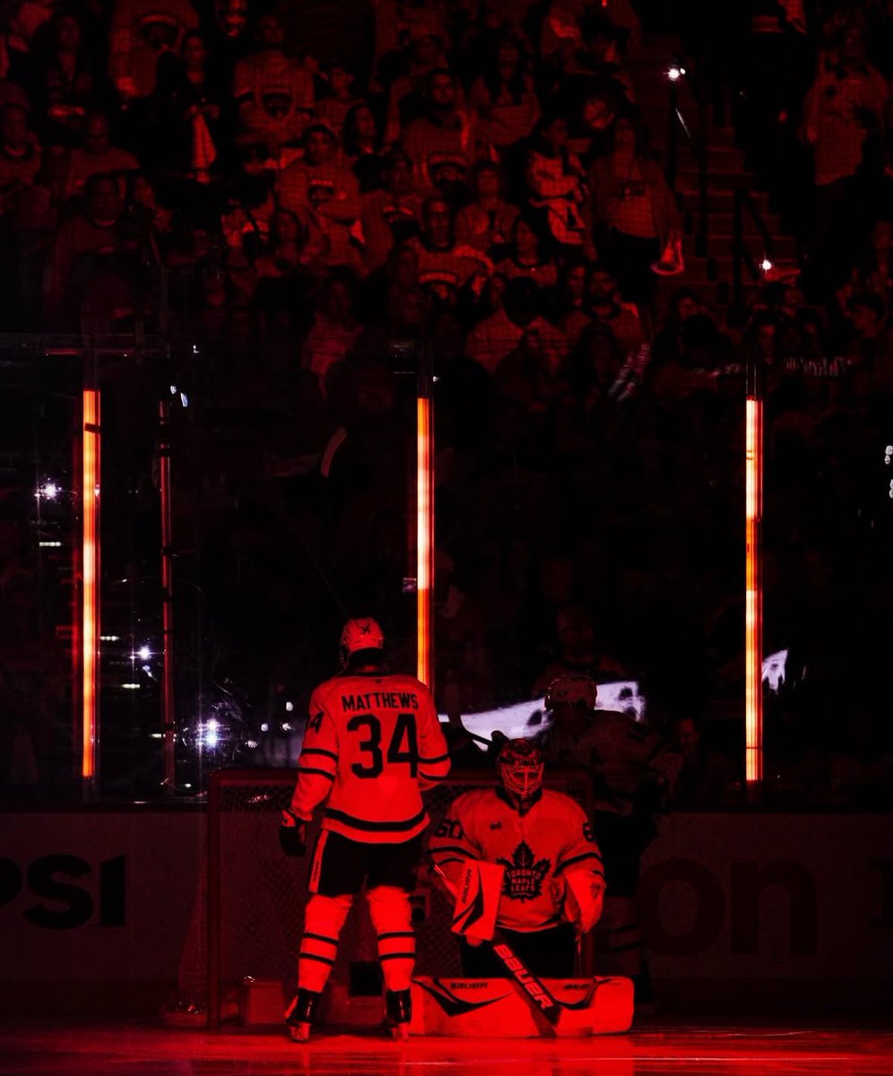 puckdrop's tweet photo. This pic goes hard https://t.co/TkMaOdskOI