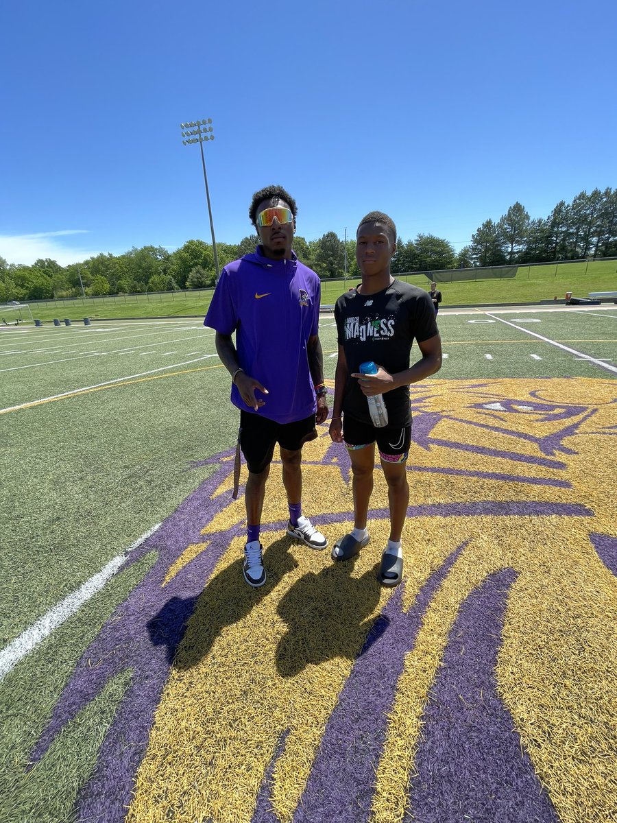 Appreciate <a href="/BU_FootballTN/">Bethel University Football (TN)</a> for having me out today!
<a href="/coach_jaylen2/">coach jaylen montague</a> <a href="/DrewChance_10/">Coach Chance</a>
