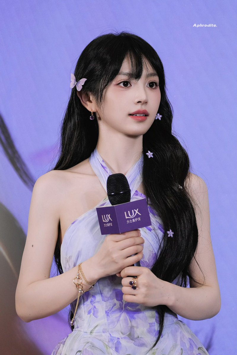 luvutianxiwei's tweet photo. If I know what love is, it’s because of you 

#TianXiwei #田曦薇 💜 ©𝘢𝘱𝘩𝘳𝘰𝘥𝘪𝘵𝘦 https://t.co/aDLAaDjBZh