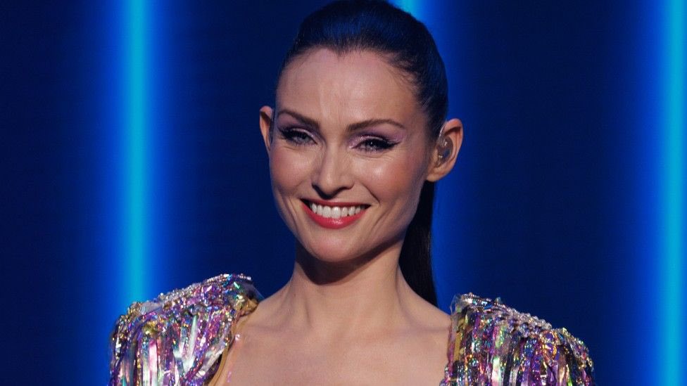 Cinguetterai's tweet photo. Per annunciare i voti, il Regno Unito ha scelto Sophie Ellis-Bextor (“Murder on the Dancefloor” per intenderci).
Chiamatela per rappresentarvi in gara invece di scegliere degli scappati di casa

#Eurovision2025 #Eurovision #ESCITA #ESC2025 https://t.co/xM4T91KtXZ