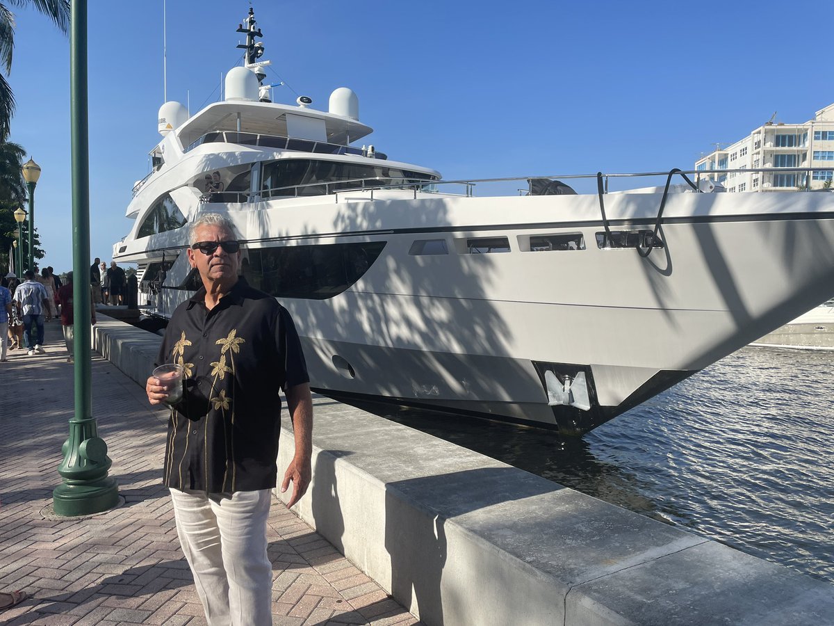 Paul Castronovo tweet media