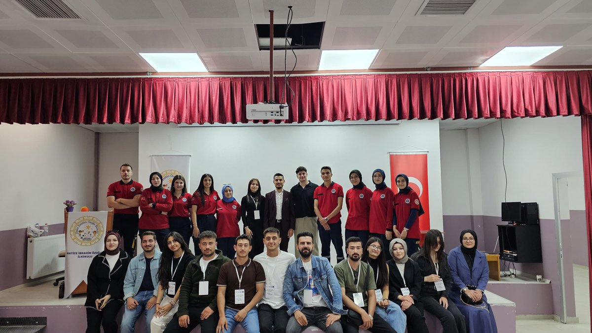 Kayseri Üniversitesi Afet ve Acil Durum kulübü olarak ÜNİDES aracılığıyla düzenlemiş olduğumuz “Afete Hazır Gençlik: Dirençli Bir Toplum için Afet Eğitimi” adlı projemizde Malatya’daydık.