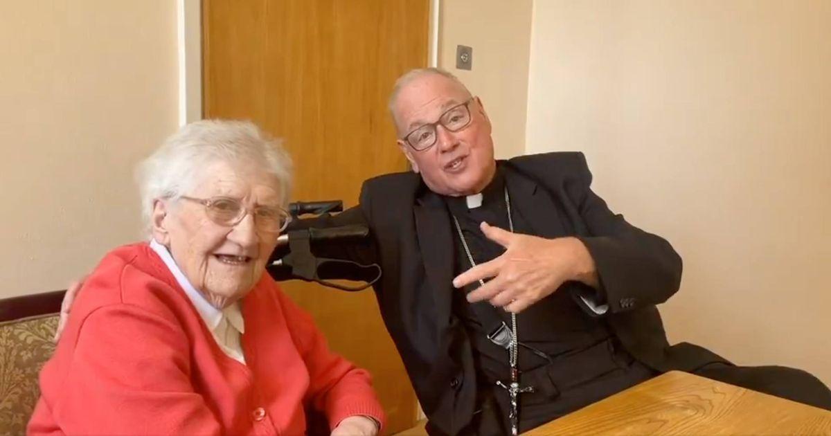 The Big Apple's Archbishop made a heartfelt pit stop in Offaly, Ireland, to catch up with his childhood mentor after wrapping up duties at the papal conclave. irishstar.com/news/ireland-n…