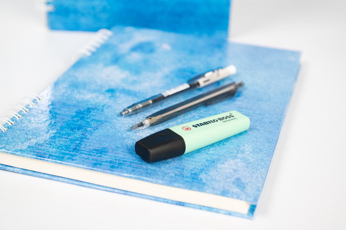 EmiCortes_Educa's tweet photo. pueden #comprar  los #productos de Emi Cortés en su plataforma de ventas online y se los enviamos a la #Argentina  y al #mundo 
El #link es:
https://t.co/diM8w0U15r

#comprasonline #ventaonlineespaña #libreriabuenosaires #ventaonlineperú #libreriabonita #cuadernosa4 #ventaonline https://t.co/9GqxmPfcCf