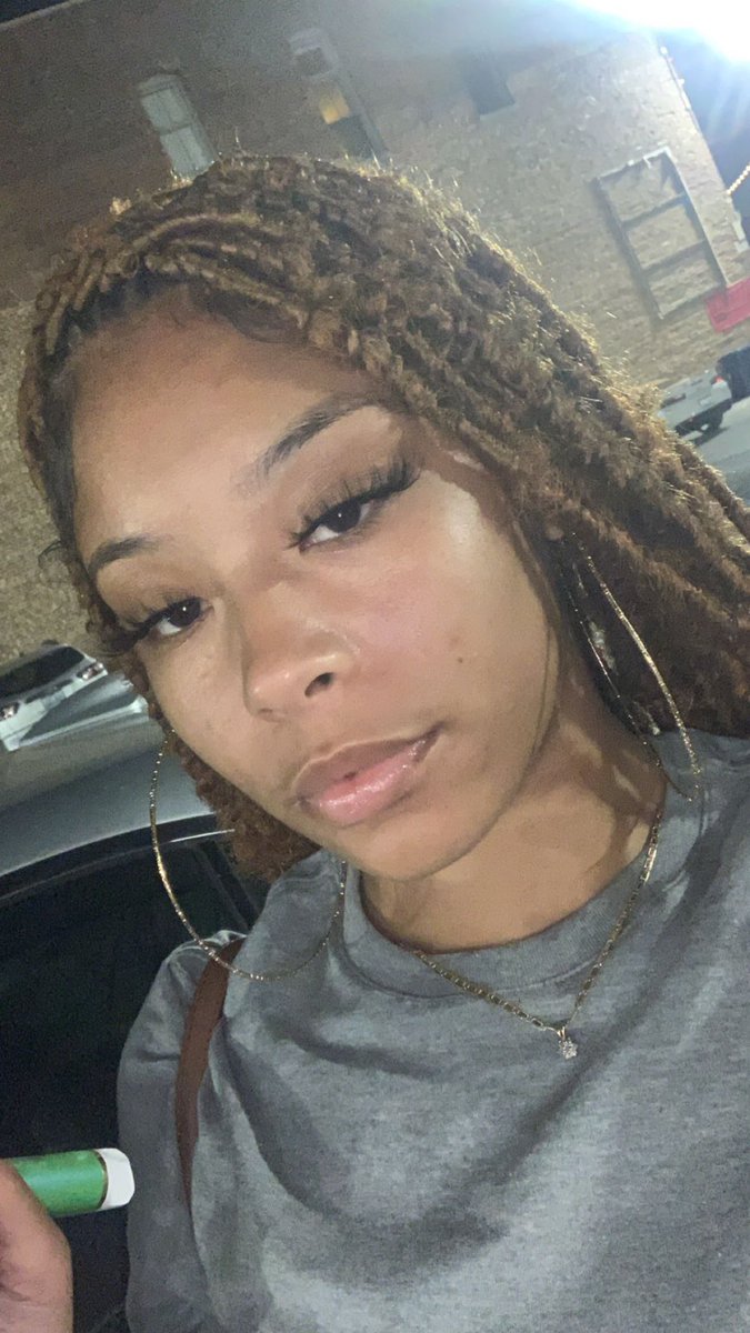 Asian__kay's tweet photo. I’m the real Goldie lock 😏😘 https://t.co/bcKBerntxb