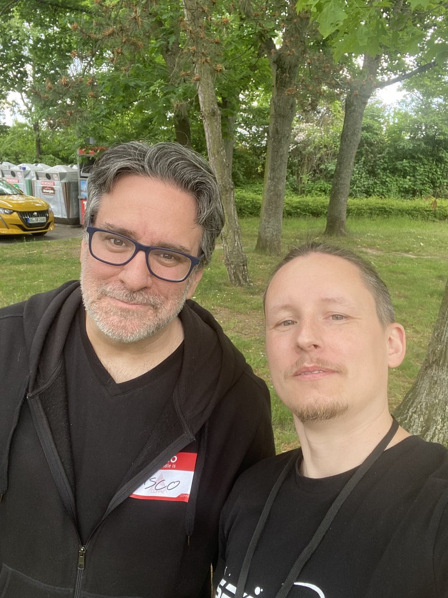 Taavi_Spectre (@5pec7re) on Twitter photo Thanks for an amazing day at <a href="/Con42DE/">CON42 - Die Star Citizen Fanconvention</a>. It was crazy to see what the community is capable of doing. Thanks to all the people I met and talked to. Thanks for being such a great community <a href="/RobertsSpaceInd/">Star Citizen</a>. Here is an image of one of many legends of <a href="/CloudImperium/">Cloud Imperium Games</a> I met. <a href="/discolando/">Jared Huckaby, Prefers to Like Things</a> Thanks for an amazing day at <a href="/Con42DE/">CON42 - Die Star Citizen Fanconvention</a>. It was crazy to see what the community is capable of doing. Thanks to all the people I met and talked to. Thanks for being such a great community <a href="/RobertsSpaceInd/">Star Citizen</a>. Here is an image of one of many legends of <a href="/CloudImperium/">Cloud Imperium Games</a> I met. <a href="/discolando/">Jared Huckaby, Prefers to Like Things</a>