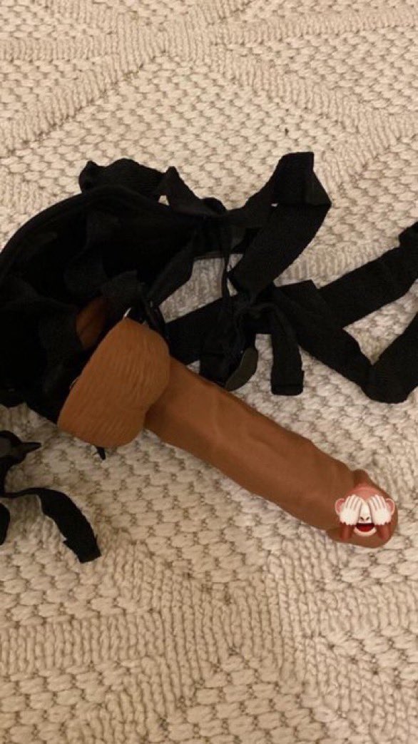 قضيب صناعي ✔️

#سالب_الرياض 
#سالب_جدة