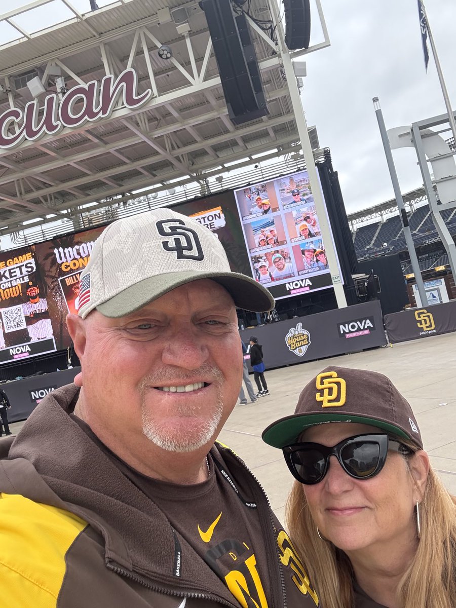 garyfromegotrip's tweet photo. Let’s go Pivetta! #GoPadres #forthefaithful https://t.co/hE4CzJwruB