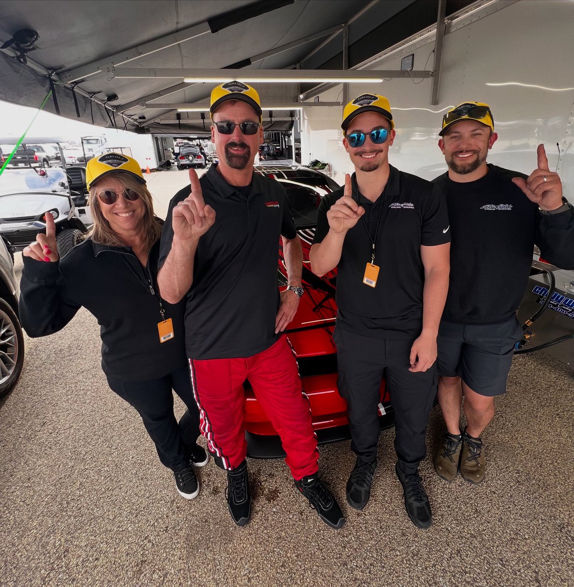 🔥 Congratulations to Lee Hartman, your No. ☝️ qualifier at the #Route66Nats! His 7.642 at 197.95 MPH leads the pack.
Eliminations kick off tonight! #NHRAFSS 

<a href="/Flexjet/">Flexjet</a> | <a href="/NHRA/">NHRA</a> | <a href="/Route66Raceway/">Route66Raceway</a>
