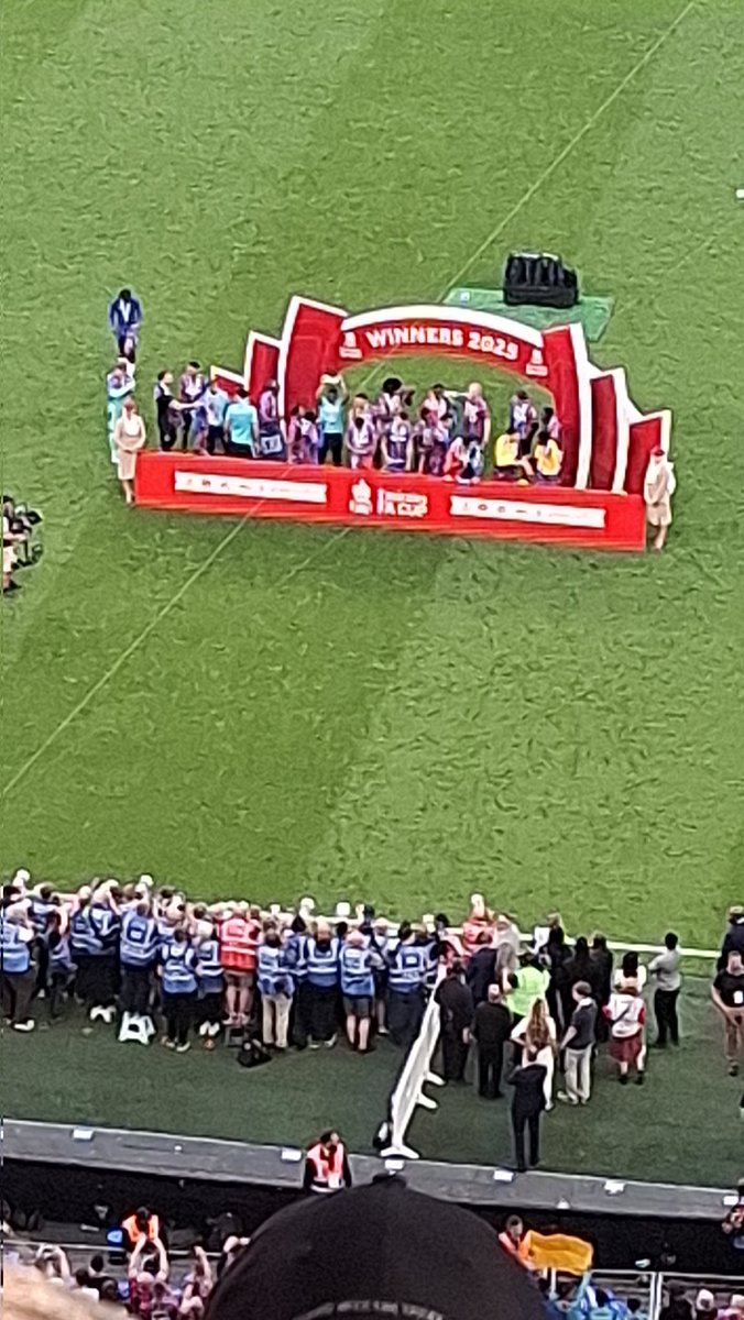 marktissy's tweet image. What the hell just happened #cpfc